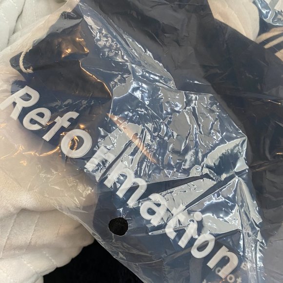 Reformation Venus Bodysuit, Black, M ~NEVER WORN~ - Picture 4 of 7